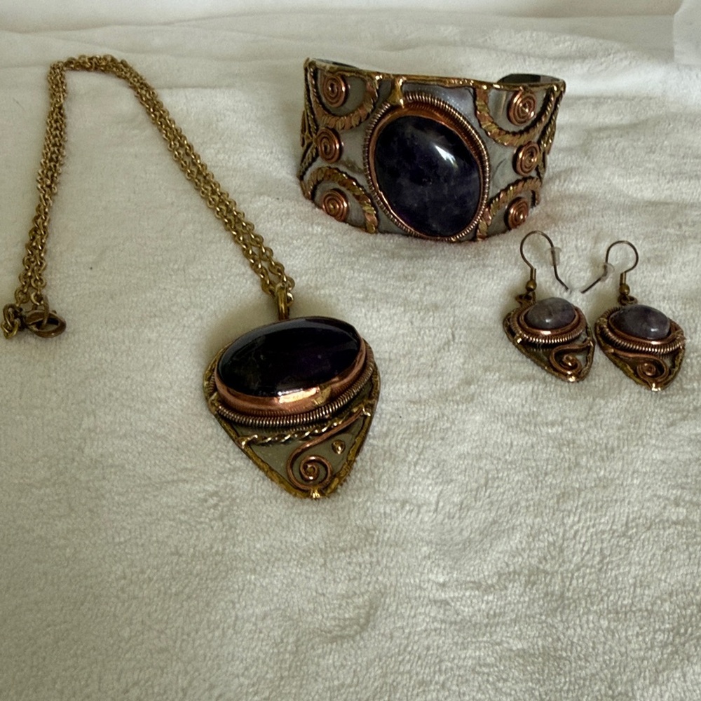 Elegant Purple and Gold Jewelry Set